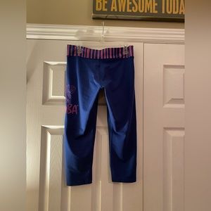 WILD FOR ZUMBA cropped leggings size small❤️❤️